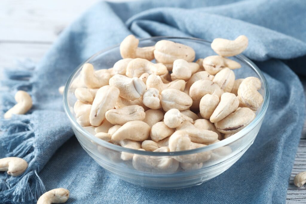 7 Amazing Benefits Of Cashew Nuts: From Heart Well Being To Stunning Hair -  Manvik Foods