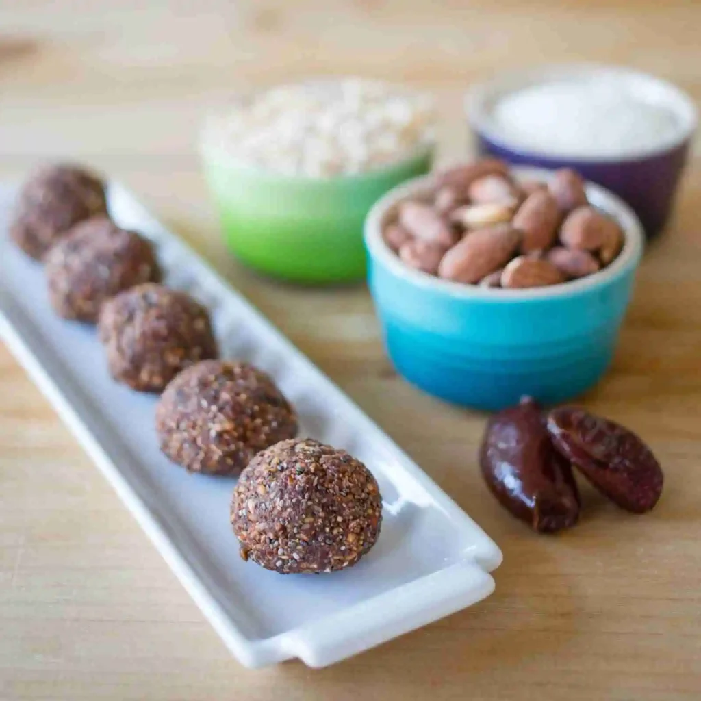 Almond Date energy balls - Manvik Foods https://manvikfoods.com/cinnamon-for-weight-loss/